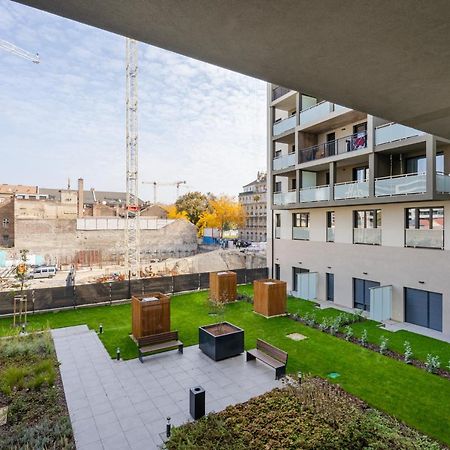 Westside River Apartment Budapest Exterior photo