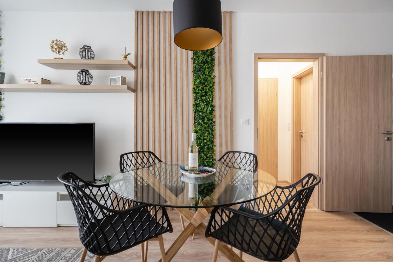 Westside River Apartment Budapest Exterior photo